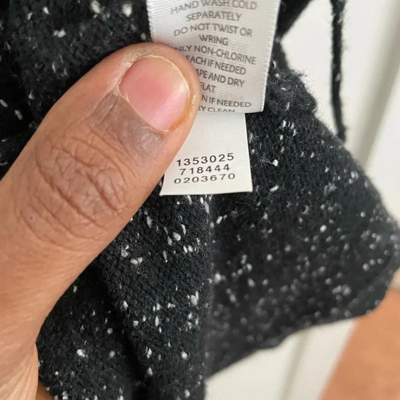 Oversized Grannicore Whimsigoth Cardigan L Black Speckled Knit Cozy Button Front - Picture 5 of 6